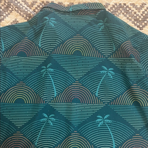 WOMENS RUNNING SHIRT - Picture 3 of 3